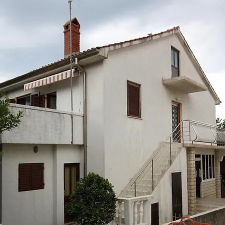 Apartment By The Sea Barbat, Rab - 4975